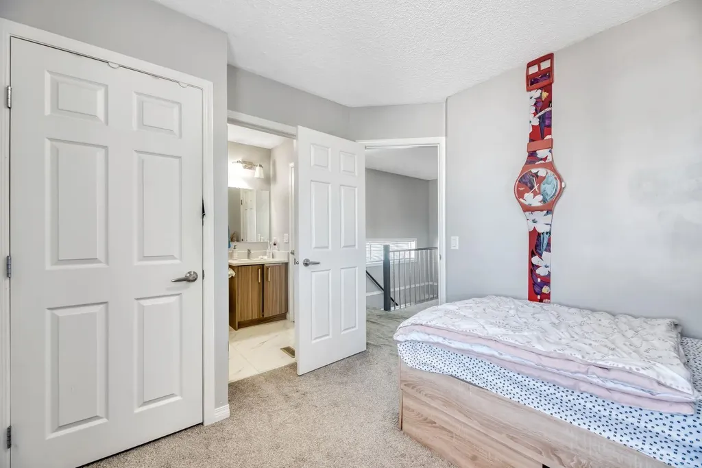 7 San Diego Manor NE Calgary AB T1Y 7A5
