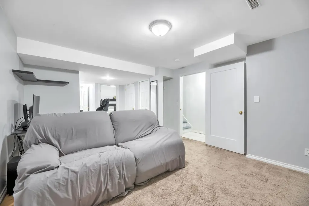 7 San Diego Manor NE Calgary AB T1Y 7A5