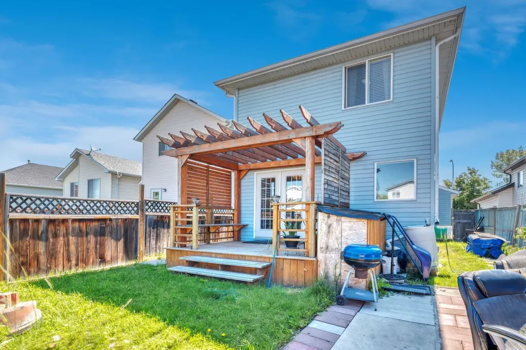 7 San Diego Manor NE Calgary AB T1Y 7A5