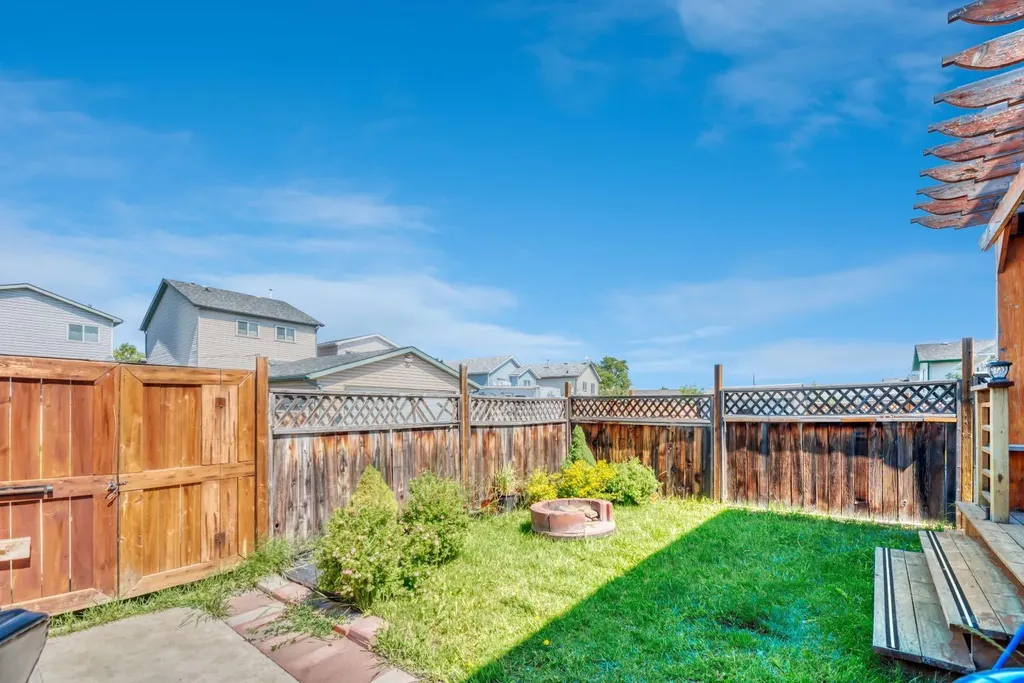 7 San Diego Manor NE Calgary AB T1Y 7A5