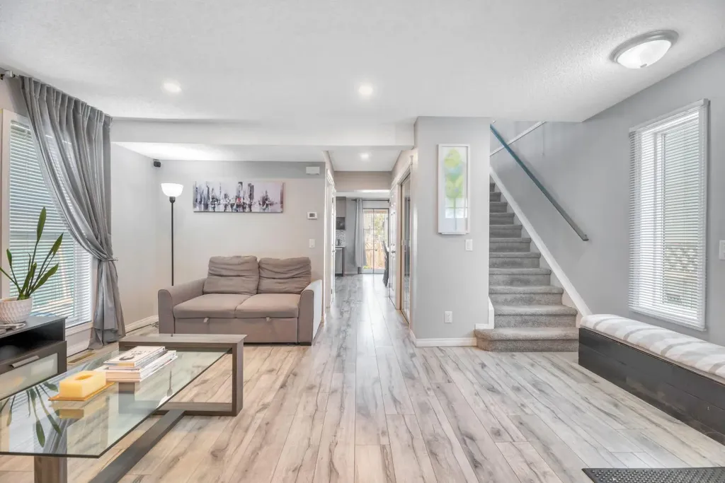 7 San Diego Manor NE Calgary AB T1Y 7A5