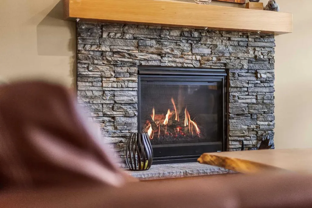 516 8th Avenue Canmore AB T1W2E3