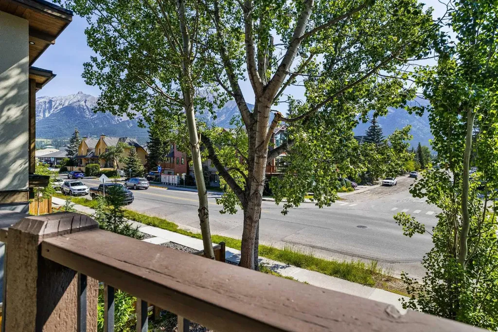 516 8th Avenue Canmore AB T1W2E3
