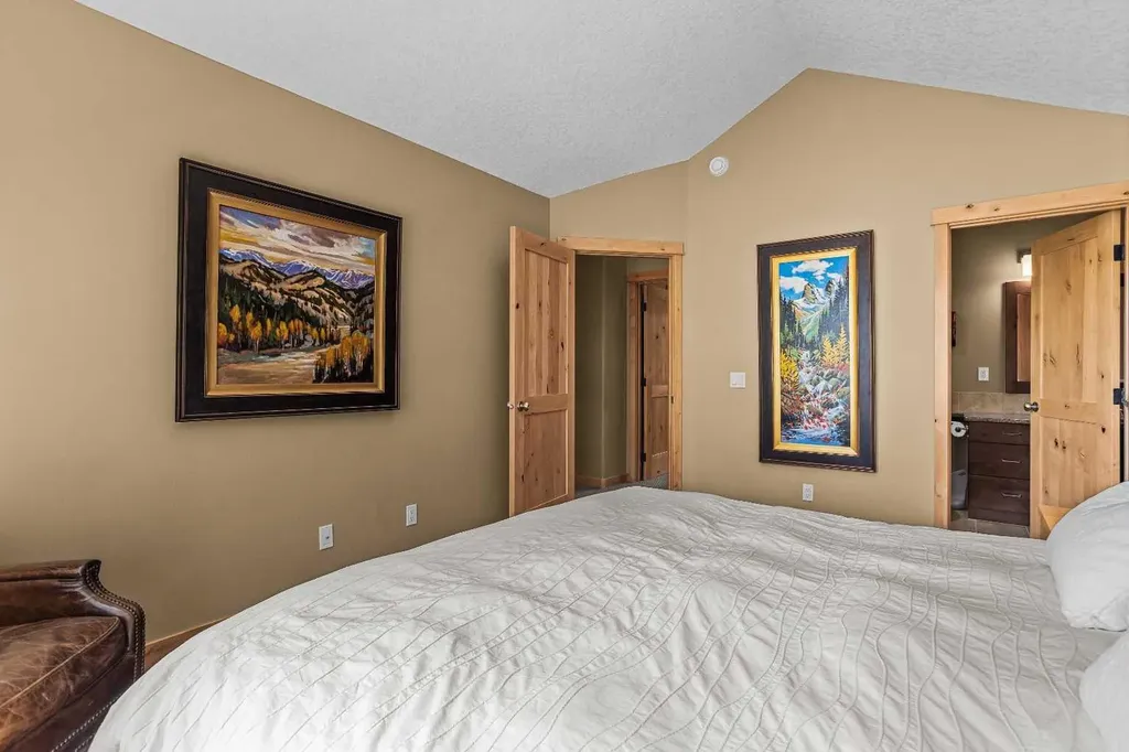 516 8th Avenue Canmore AB T1W2E3