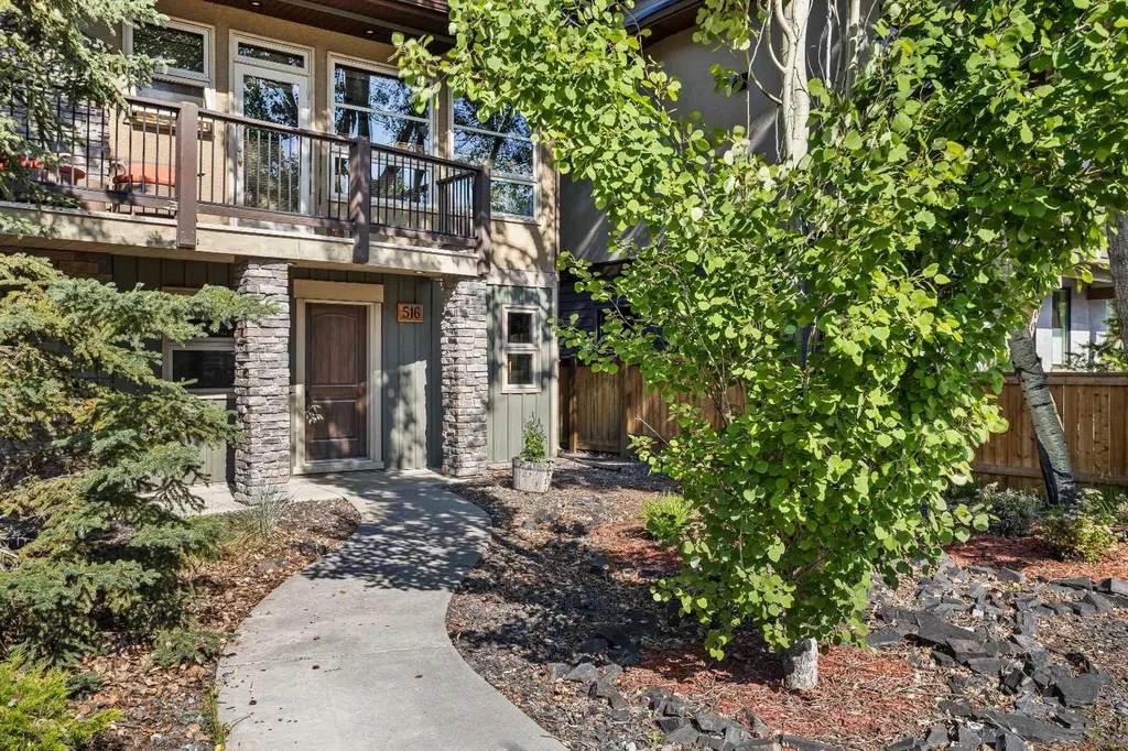 516 8th Avenue Canmore AB T1W2E3