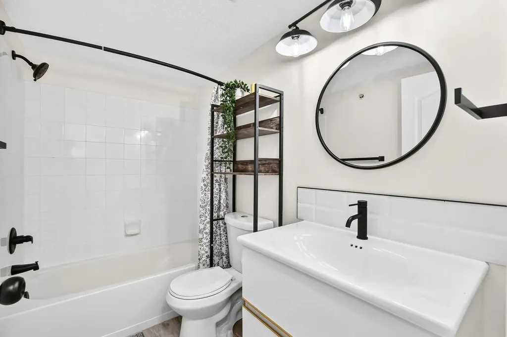 4000 Somervale Court SW Calgary AB T2Y4J3