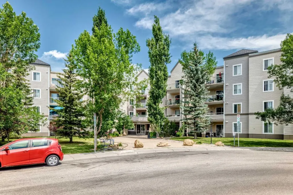 4000 Somervale Court SW Calgary AB T2Y4J3