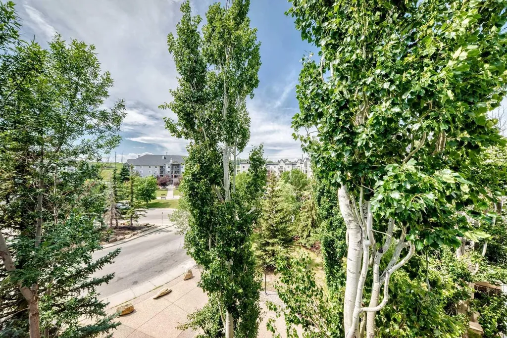 4000 Somervale Court SW Calgary AB T2Y4J3