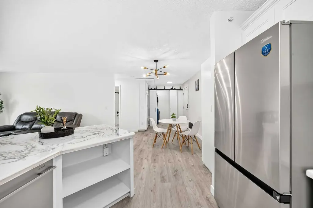 4000 Somervale Court SW Calgary AB T2Y4J3