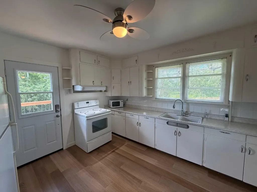 5005 47 Avenue Myrnam AB T0B3K0
