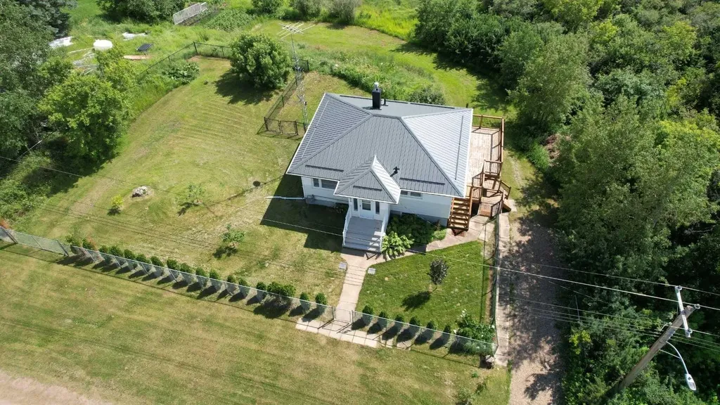 5005 47 Avenue Myrnam AB T0B3K0