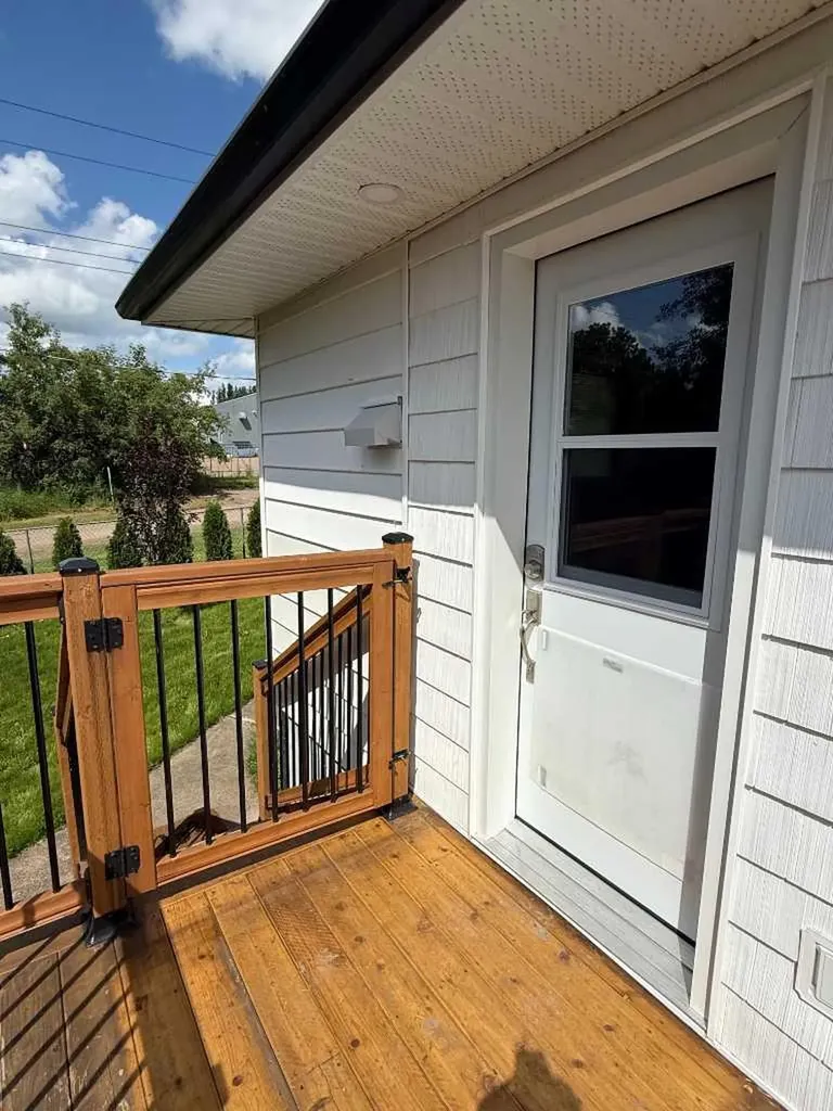 5005 47 Avenue Myrnam AB T0B3K0