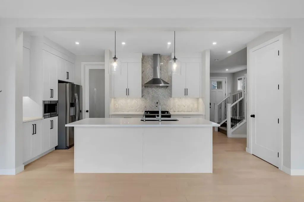 45 Carringsby Landing NW Calgary AB T3P1L9