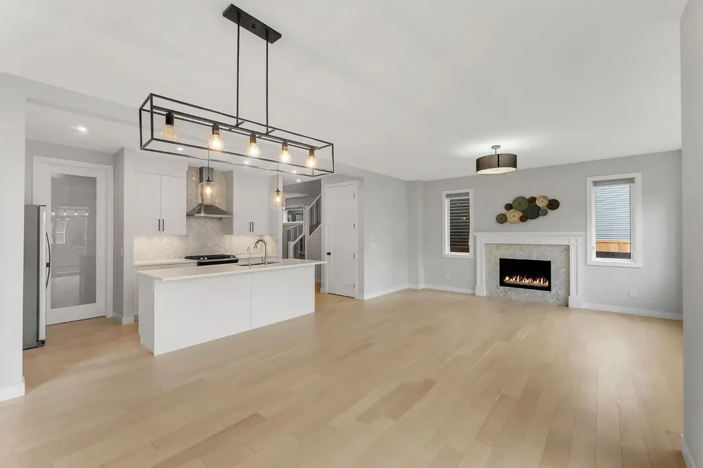 45 Carringsby Landing NW Calgary AB T3P1L9
