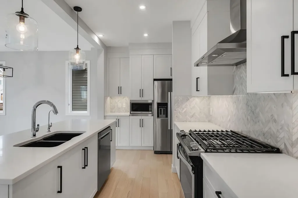 45 Carringsby Landing NW Calgary AB T3P1L9
