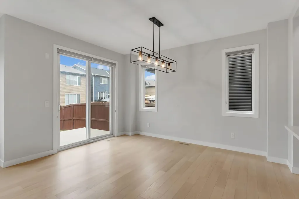 45 Carringsby Landing NW Calgary AB T3P1L9
