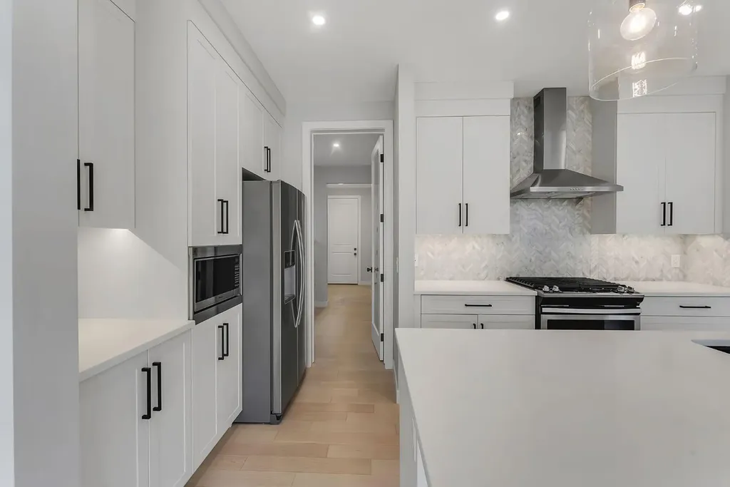 45 Carringsby Landing NW Calgary AB T3P1L9
