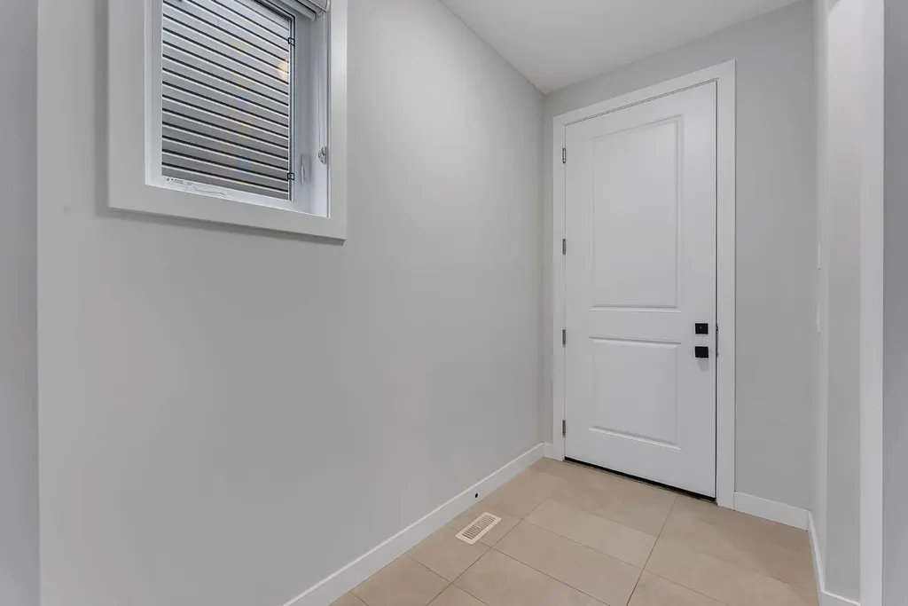 45 Carringsby Landing NW Calgary AB T3P1L9