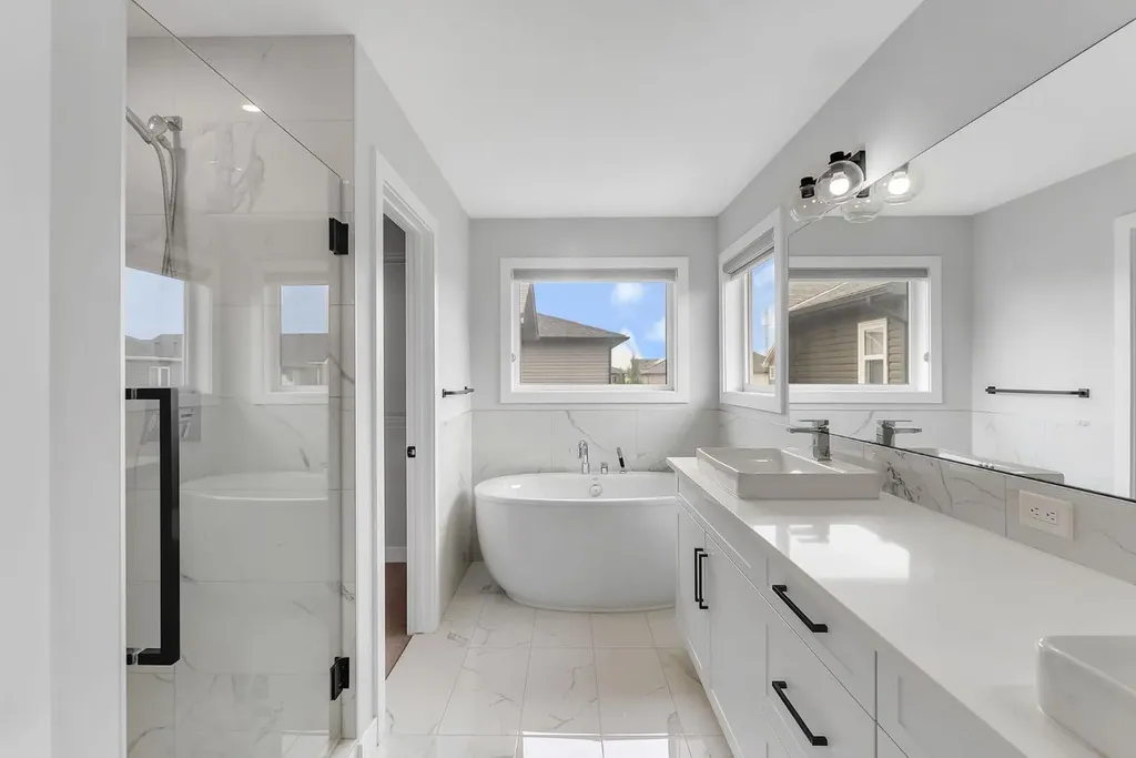 45 Carringsby Landing NW Calgary AB T3P1L9