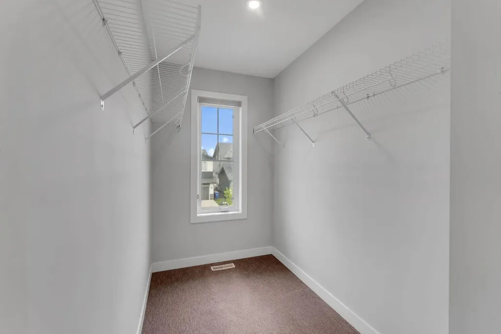 45 Carringsby Landing NW Calgary AB T3P1L9