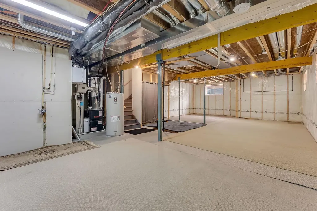 45 Carringsby Landing NW Calgary AB T3P1L9