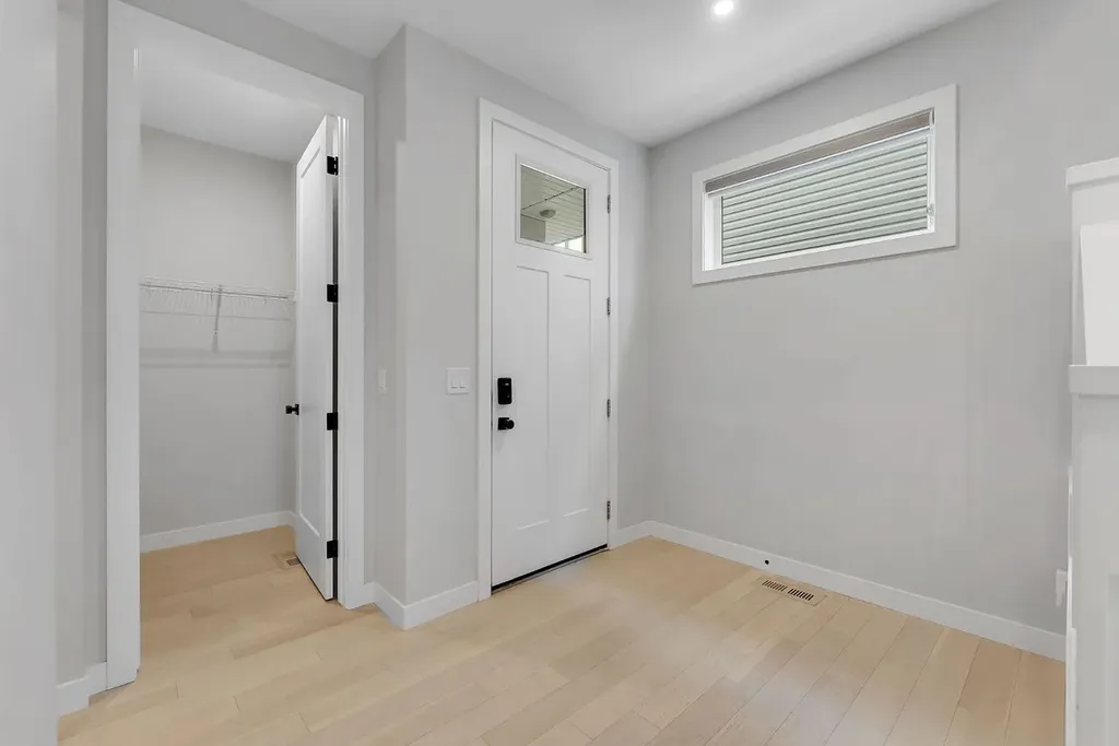 45 Carringsby Landing NW Calgary AB T3P1L9