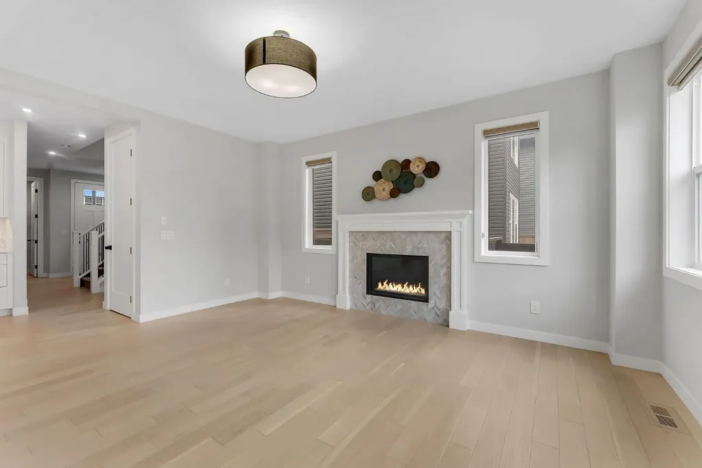 45 Carringsby Landing NW Calgary AB T3P1L9