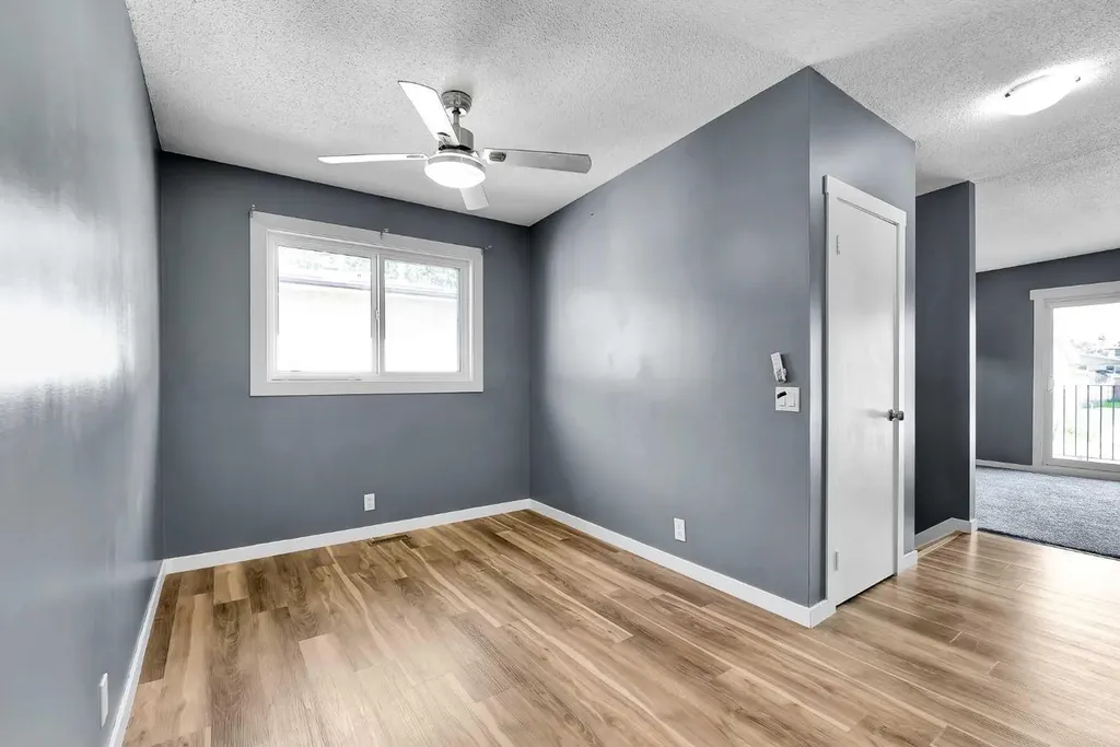 435 Pinehill Road NE Calgary AB T1Y2W6