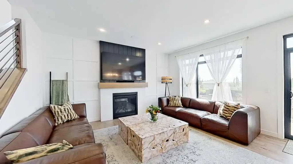 3 Highwood Drive Okotoks AB T1S 5S3
