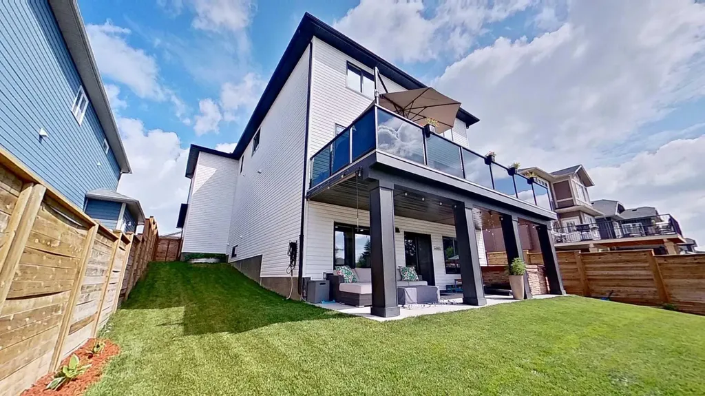 3 Highwood Drive Okotoks AB T1S 5S3