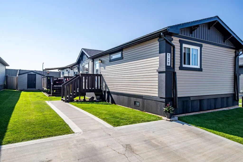 84 Avenue Grande Prairie AB T8W0M4
