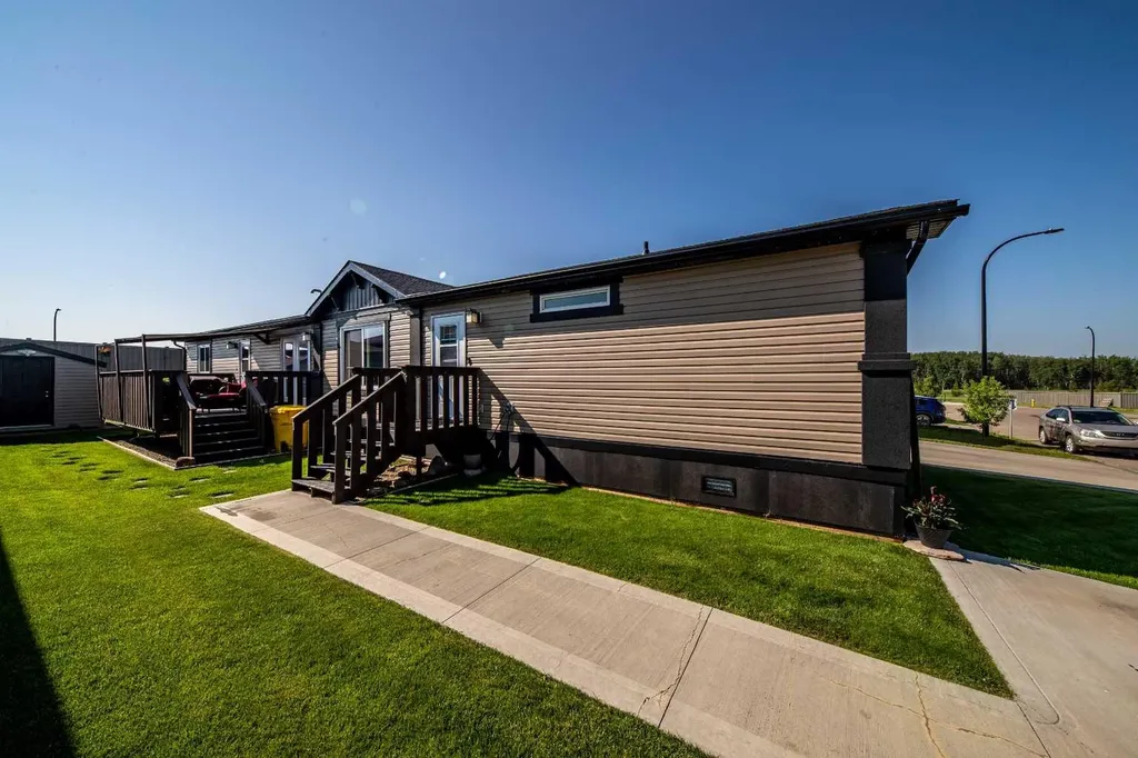 84 Avenue Grande Prairie AB T8W0M4