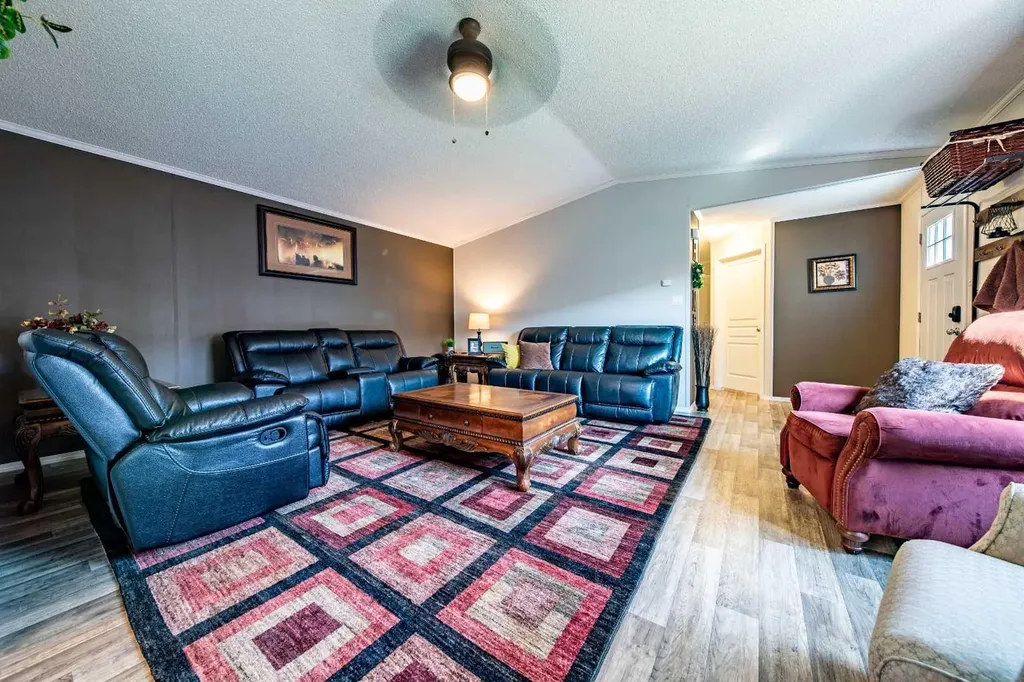84 Avenue Grande Prairie AB T8W0M4