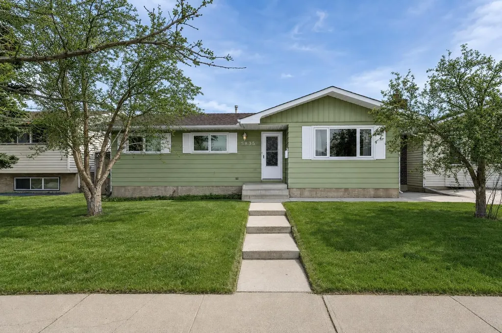 5835 28 Avenue NE Calgary AB T1Y 2E4