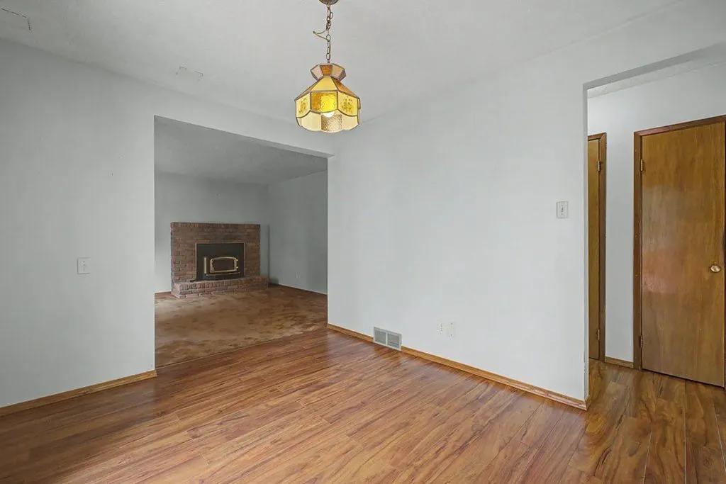11019 Bradbury Drive SW Calgary AB T2W 1B1