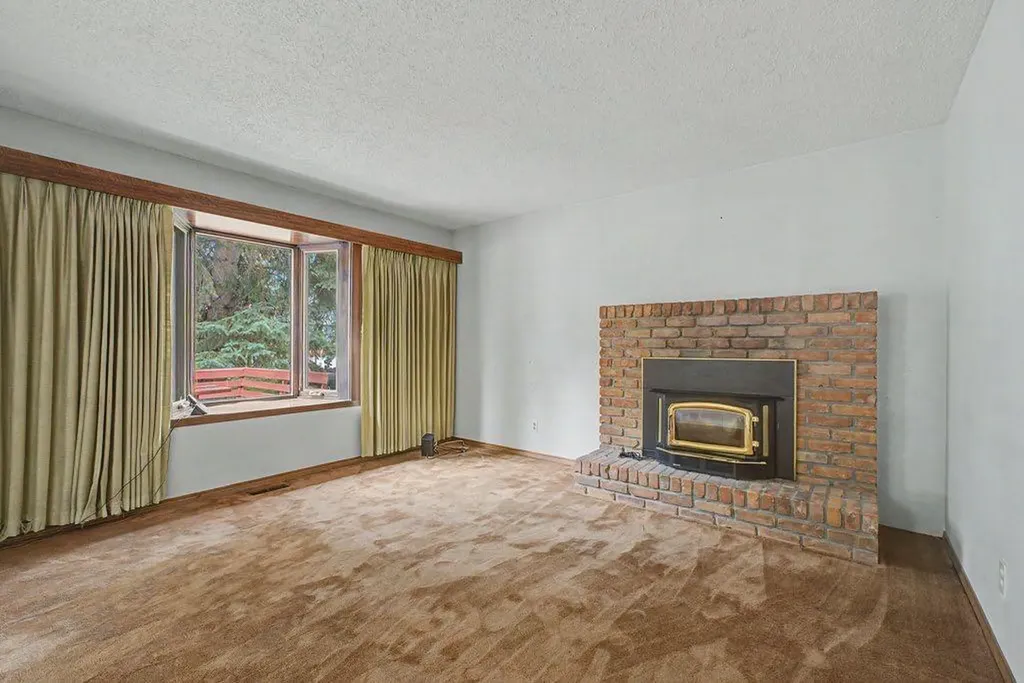 11019 Bradbury Drive SW Calgary AB T2W 1B1