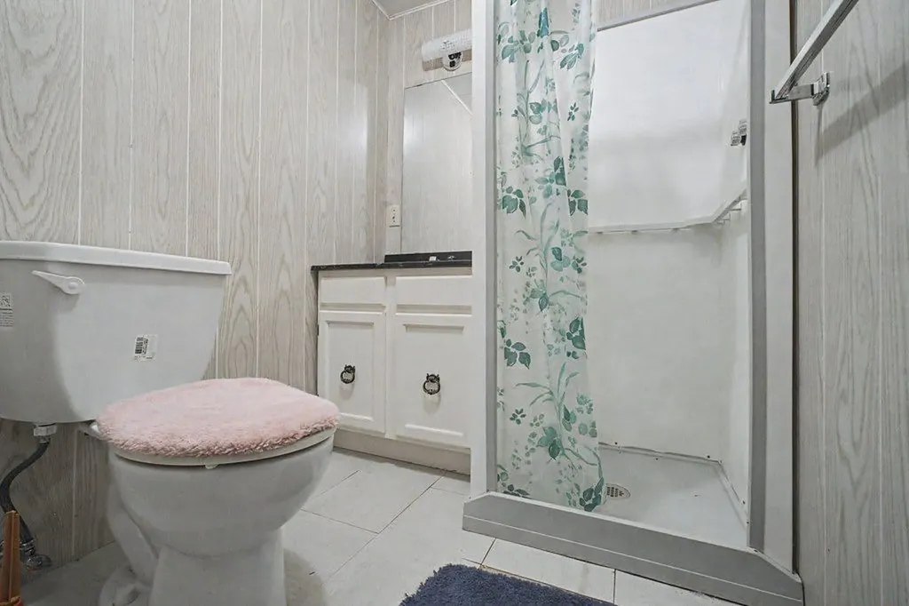 11019 Bradbury Drive SW Calgary AB T2W 1B1
