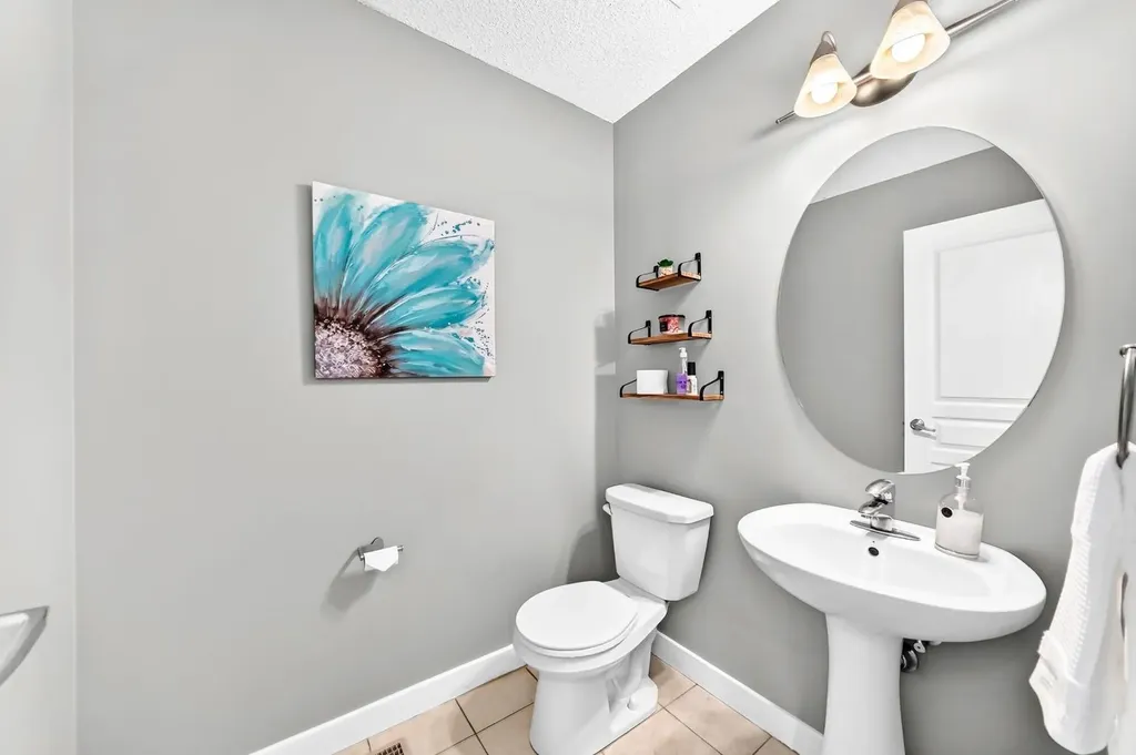 278 Luxstone Way SW Airdrie AB T4B0H7