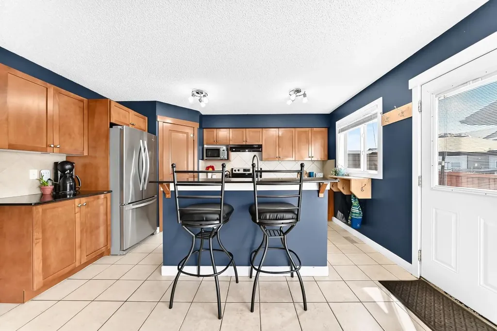 278 Luxstone Way SW Airdrie AB T4B0H7