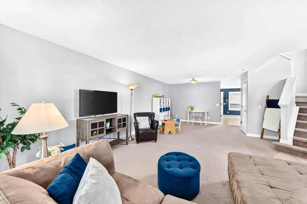 278 Luxstone Way SW Airdrie AB T4B0H7