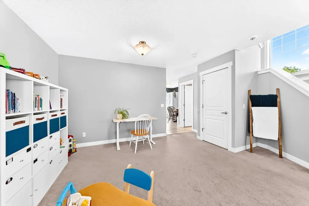 278 Luxstone Way SW Airdrie AB T4B0H7