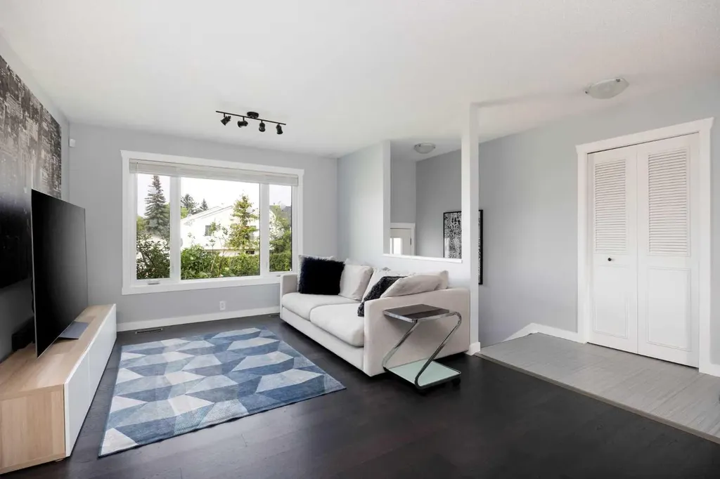 157 Bird Crescent Fort Mcmurray AB T9H 4T1