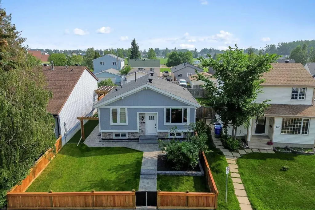 157 Bird Crescent Fort Mcmurray AB T9H 4T1