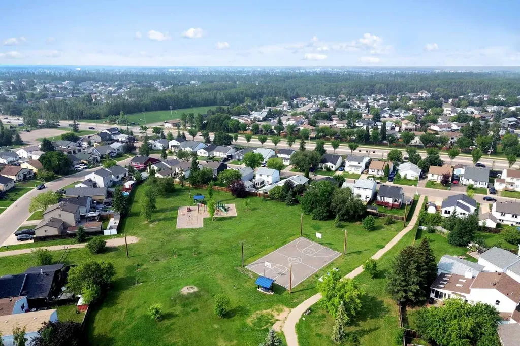 157 Bird Crescent Fort Mcmurray AB T9H 4T1
