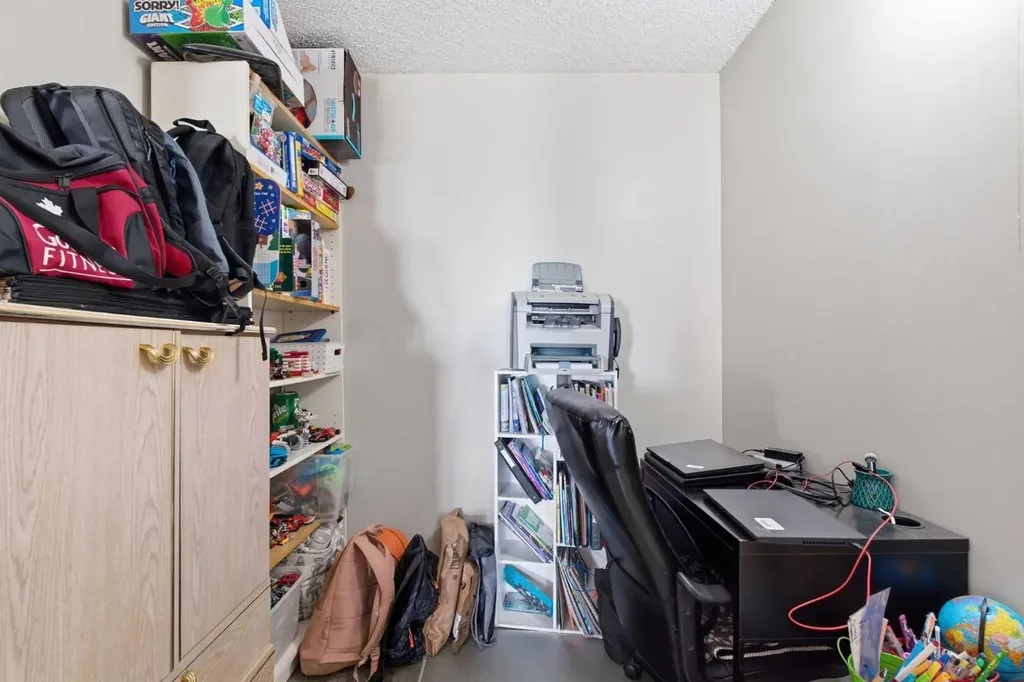 221 6 Avenue SE Calgary AB T2G 4Z9