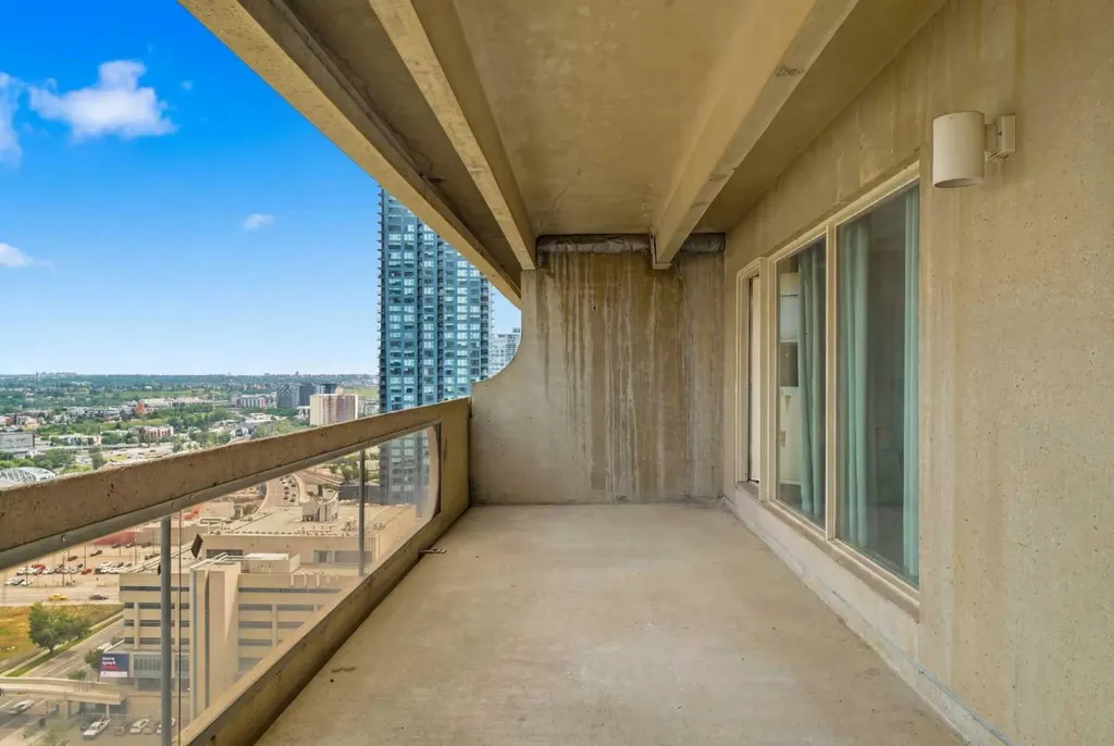 221 6 Avenue SE Calgary AB T2G 4Z9