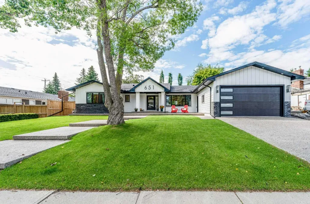 651 Willingdon Boulevard SE Calgary AB T2J 2B3