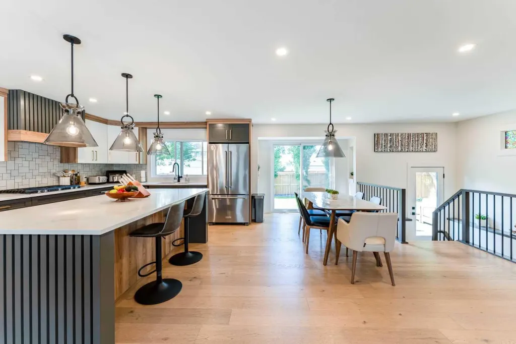 651 Willingdon Boulevard SE Calgary AB T2J 2B3