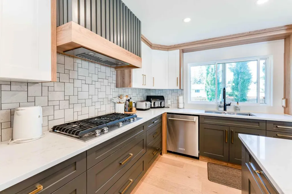 651 Willingdon Boulevard SE Calgary AB T2J 2B3