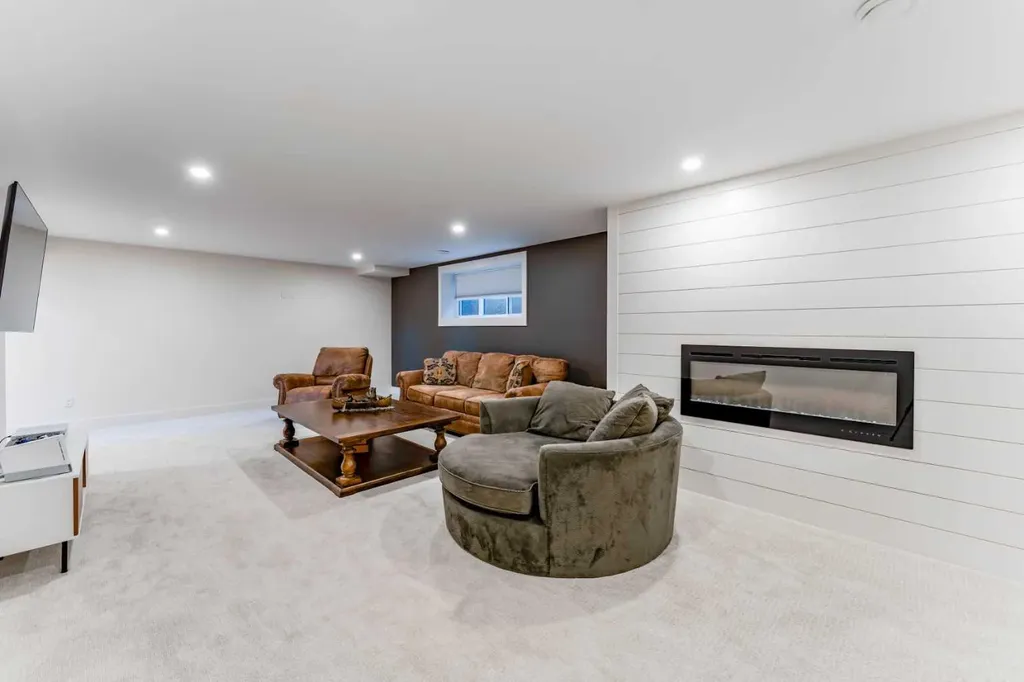 651 Willingdon Boulevard SE Calgary AB T2J 2B3